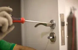 Locksmith Master Shop Gaithersburg, MD 301-969-3228 - 5-Locks-Repair